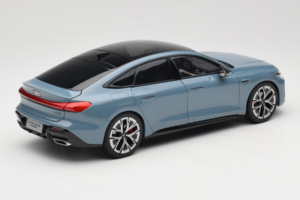 Audi A5L Sportback Sivastý Modrý OEM 1:18 ZAM60004B Kov – obrázok 3 z 8