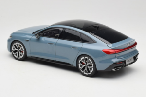 Audi A5L Sportback Sivastý Modrý OEM 1:18 ZAM60004B Kov – obrázok 7 z 8