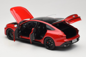 Audi A5L Sportback Červený OEM 1:18 ZAM60004A Kov – obrázok 5 z 8