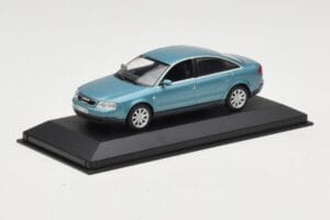 Audi A6 C5 Svetlo Modrý Minichamps 1:43 AUDI004 Kov – obrázok 2 z 4