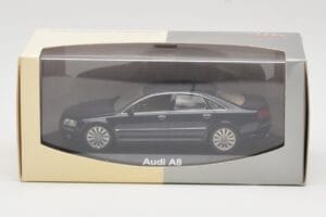 Audi A8 D3 Blue Metallic Light Interior Minichamps 1:43 20000001386003 Kov – obrázok 4 z 4