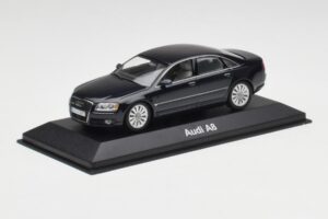 Audi A8 D3 Mauritius Modrý Metallic Minichamps 1:43 5010508123 Kov – obrázok 2 z 4