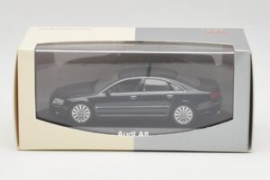 Audi A8 D3 Mauritius Modrý Metallic Minichamps 1:43 5010508123 Kov – obrázok 4 z 4