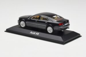 Audi A8 D3 Phantom Čierny Minichamps 1:43 5010508133 Kov – obrázok 3 z 4