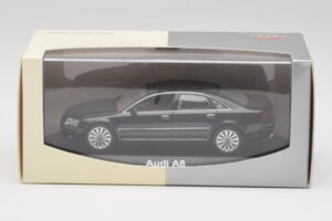 Audi A8 D3 Phantom Čierny Minichamps 1:43 5010508133 Kov – obrázok 4 z 4
