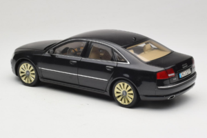 Audi A8 D3 W12 Čierny Kyosho 1:18 5010508135 Kov – obrázok 7 z 8