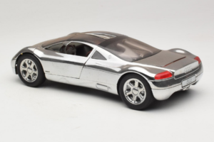 Audi Avus Quattro Chrome Silver Revell 1:18 08913-C1 Kov – obrázok 7 z 8