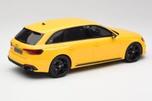 Audi RS4 B9 Avant 25. Výročie Vegas Žltý GT Spirit 1:18 GT935 Živica – obrázok 2 z 6