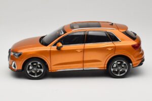 Audi Q3 F3 Orange Metallic Paudi Model 1:18 05962Q32019 Kov – obrázok 4 z 8