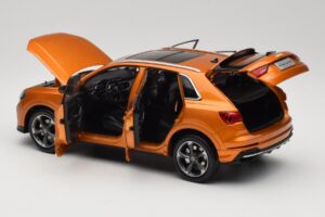 Audi Q3 F3 Orange Metallic Paudi Model 1:18 05962Q32019 Kov – obrázok 5 z 8