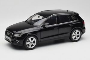 Audi Q5 8R Phantom Black Kyosho 1:18 09242BK Kov