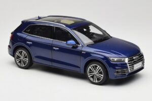 Audi Q5L FY Modrý Paudi Model 1:18 33729 Kov – obrázok 6 z 8