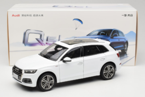 Audi Q5L FY Biely Paudi Model 1:18 30694 Kov – obrázok 8 z 8