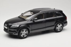 Audi Q7 4L Lava Grey Minichamps 1:18 5010507625 Kov
