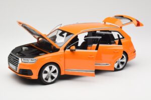 Audi Q7 4M Oranžový Metallic Minichamps 1:18 110014004 Kov – obrázok 2 z 8