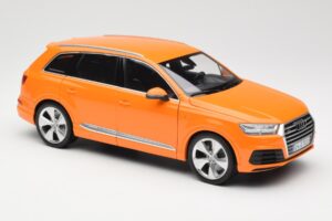 Audi Q7 4M Oranžový Metallic Minichamps 1:18 110014004 Kov – obrázok 6 z 8