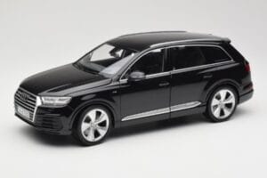Audi Q7 4M Orca Black Minichamps 1:18 5011407625 Kov