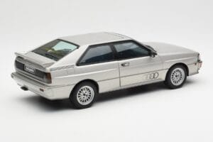 Audi Quattro LWB Strieborný AUTOart 1:18 70303 Kov – obrázok 3 z 8