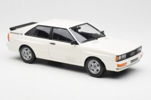 Audi Quattro Biely Minichamps 1:18 155016120 Kov – obrázok 4 z 6