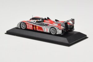 Audi R10 TDI LMP1 #3 L. Luhr / A. Premat / M. Rockenfeller 24 Hours of Le Mans 2008 Minichamps 1:43 400089903 Kov – obrázok 3 z 4