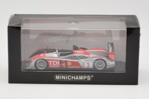 Audi R10 TDI LMP1 #3 L. Luhr / A. Premat / M. Rockenfeller 24 Hours of Le Mans 2008 Minichamps 1:43 400089903 Kov – obrázok 4 z 4