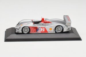 Audi R10 TDI #2 R. Capello / A. McNish Minichamps 1:43 AUDI002 Kov
