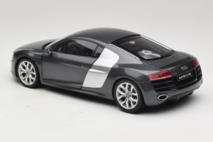 Audi R8 5.2 FSI Quattro Daytona Grey Kyosho 1:18 09216DG Kov – obrázok 6 z 7