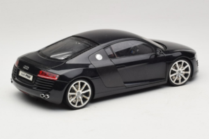 Audi R8 Čierny Kyosho 1:18 09213BK Kov – obrázok 3 z 8
