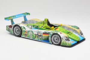 Audi R8 LMP Crocodile 2001 Maisto 1:18 35899 Kov – obrázok 4 z 6