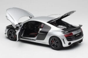 Audi R8 GT Type 42 Ice Strieborný Metallic Kyosho 1:18 09218IS Kov – obrázok 5 z 8