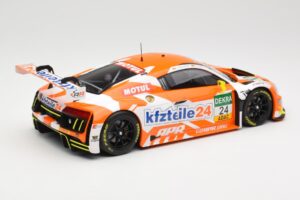 Audi R8 LMS #24 kfzteile24 L. Vanthoor / C. Stoll ADAC GT Masters 2016 Minichamps 1:18 155161124 Kov – obrázok 2 z 6