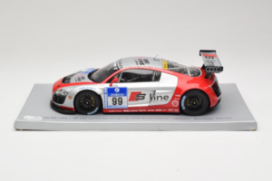 Audi R8 LMS #99 F. Biela / P. Kaffer / M. Fässler / M. Hennerici Phoenix Racing 24 Hours Nürburgring 2009 Spark 1:18 18S041 Ž