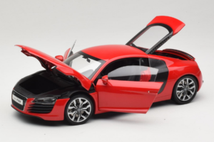 Audi R8 Červený Kyosho 1:18 09213R Kov – obrázok 2 z 8