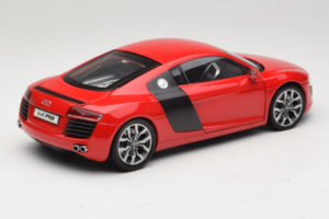 Audi R8 Červený Kyosho 1:18 09213R Kov – obrázok 3 z 8