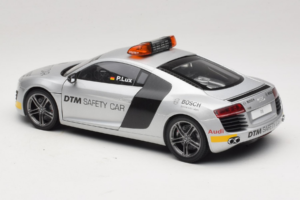 Audi R8 Safety Car 24 Hours of Le Mans 2008 Kyosho 1:18 09214DTM Kov – obrázok 4 z 8