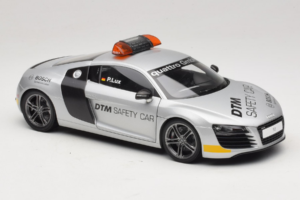 Audi R8 Safety Car 24 Hours of Le Mans 2008 Kyosho 1:18 09214DTM Kov – obrázok 6 z 8