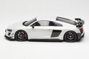 Audi R8 V10 GT RWD Šedý GT Spirit 1:18 GT461 Živica – obrázok 3 z 6