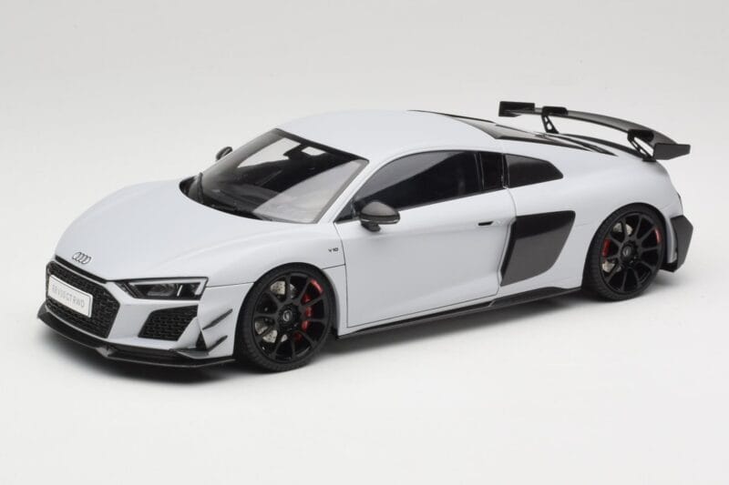 Audi R8 4S V10 Performance Biely Kengfai 1:18 VAKF-0357 Kov
