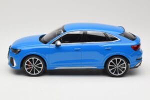 Audi RS Q3 F3 Sportback Modrý Minichamps 1:18 155018101 Kov – obrázok 3 z 6