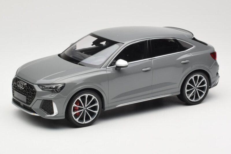 Audi RS Q3 F3 Sportback Šedý Minichamps 1:18 155018100 Kov