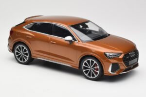 Audi RS Q3 Sportback 8U Brown Metallic Minichamps 1:18 155018104 Kov – obrázok 4 z 6
