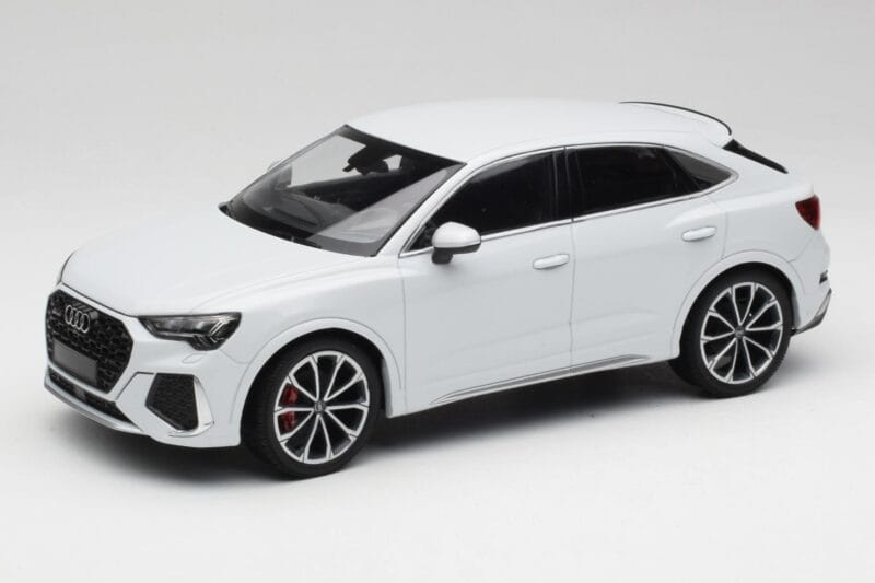 Audi RS Q3 F3 Sportback Glacier White Metallic Minichamps 1:18 155018105 Kov