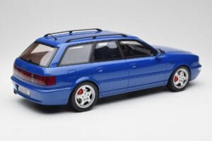 Audi RS2 B4 Avant Modrý Otto 1:12 G075 Živica – obrázok 2 z 6