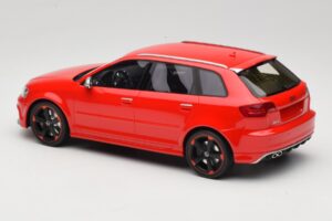 Audi RS3 8P Sportback Červený DNA 1:18 DNA000056 Živica – obrázok 5 z 6