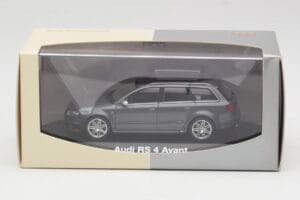 Audi RS4 B7 Avant Šedý Minichamps 1:43 5010509223 Kov – obrázok 4 z 4