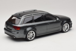 Audi RS4 B7 Šedý Otto 1:18 OT721 Živica – obrázok 2 z 6