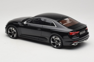 Audi RS5 B9 Coupe Čierny GT Spirit 1:18 GT751 Živica – obrázok 5 z 6