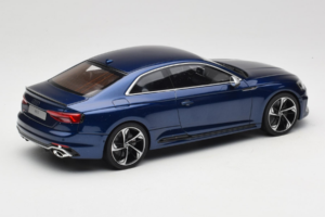 Audi RS5 B9 Coupe Modrý GT Spirit 1:18 GT062 Živica – obrázok 2 z 6