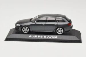 Audi RS6 C5 Avant Daytona Grey Minichamps 1:43 5010710233 Kov