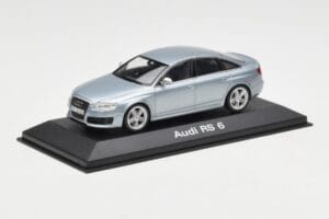 Audi RS6 C6 Monza Silver Minichamps 1:43 5010810113 Kov – obrázok 2 z 4